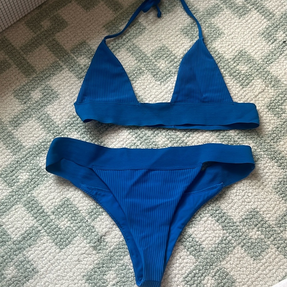 Frankie’s Bikinis blue set